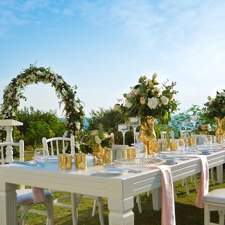 Akra Antalya Hotel Exterior foto Wedding reception